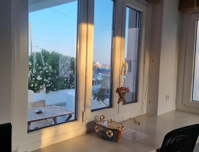 Barewake's Place 1 Spacious Cycladic And Seaside View South Paros Apartment